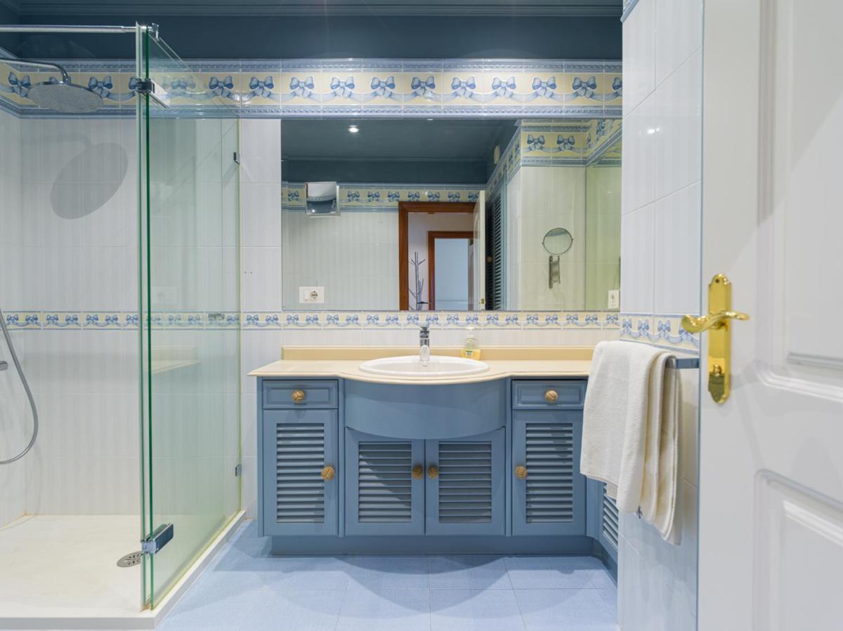 Luxury Bakus Canteras Beach Las Palmas Kamer foto